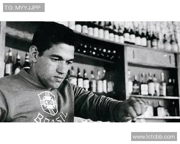 当前世界排名第一的足球明星是谁他的成就与影响力全解析