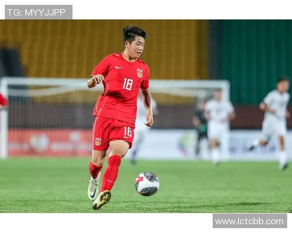 新时代足球星崛起：他们如何引领全球足球新风潮与未来发展